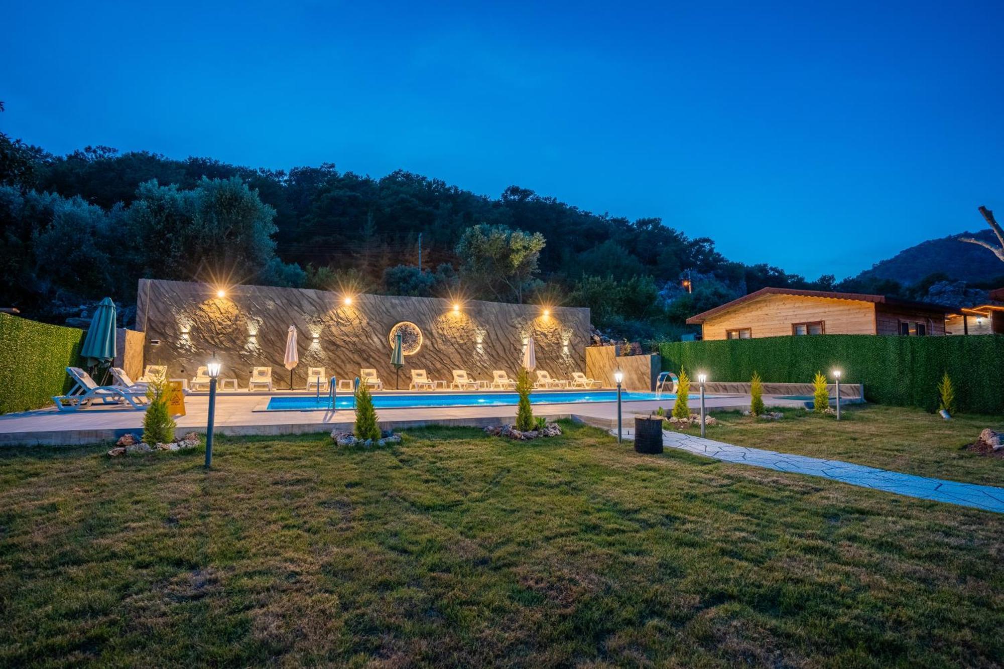 Karaoez Sapphire Bungalows Kumluca ภายนอก รูปภาพ