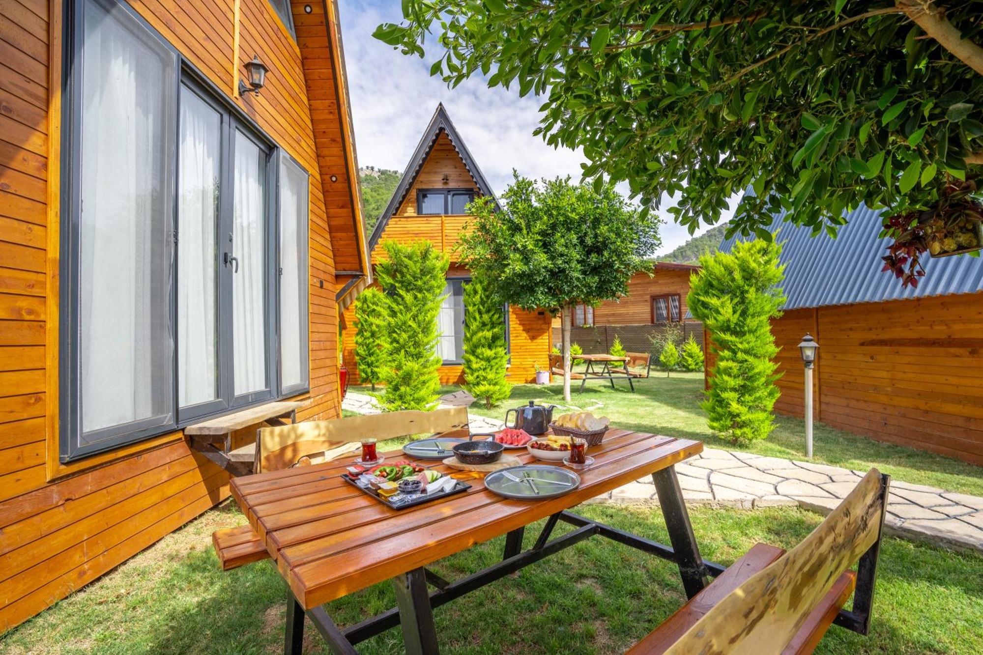 Karaoez Sapphire Bungalows Kumluca ภายนอก รูปภาพ