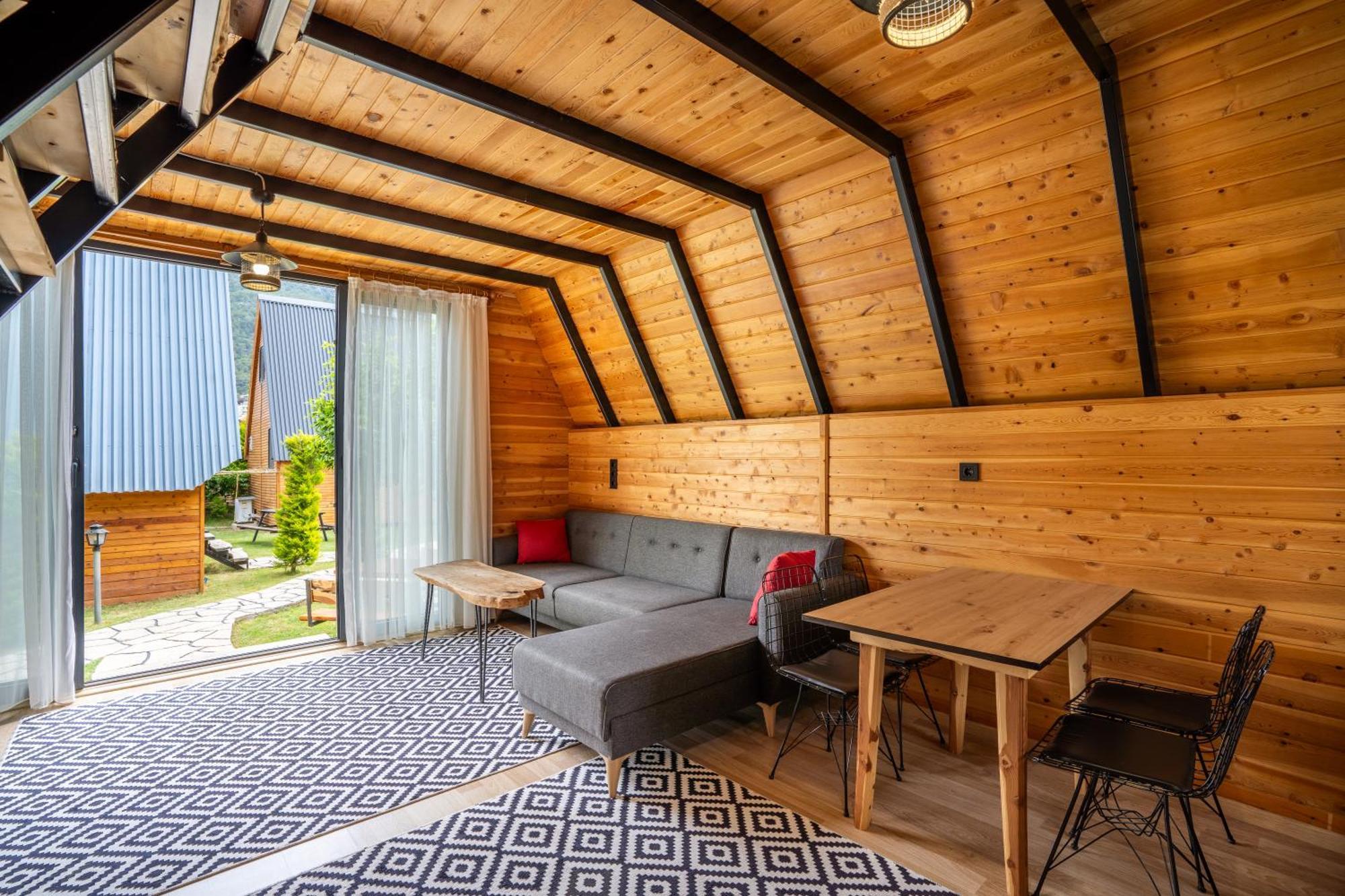 Karaoez Sapphire Bungalows Kumluca ภายนอก รูปภาพ