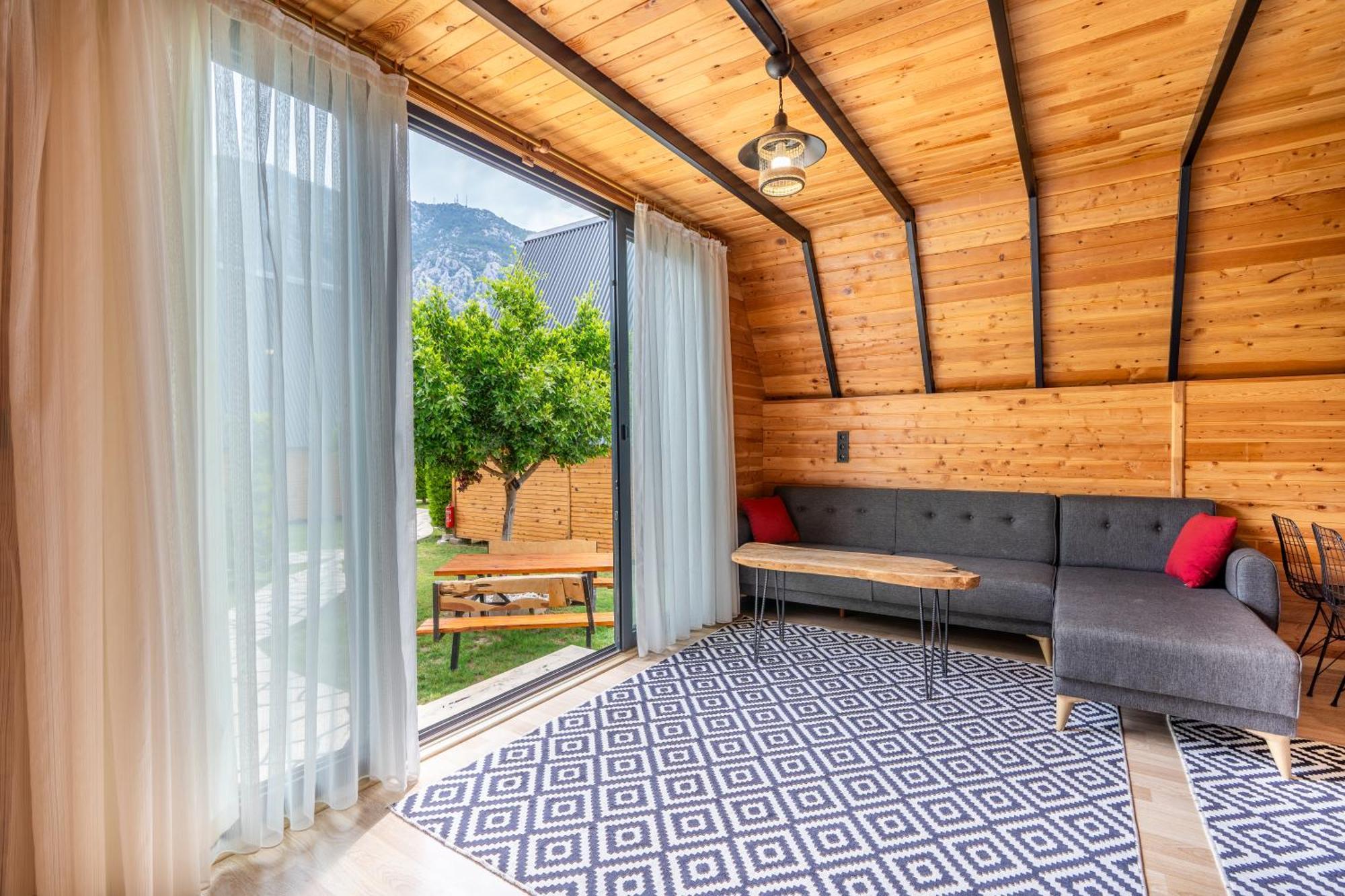 Karaoez Sapphire Bungalows Kumluca ภายนอก รูปภาพ